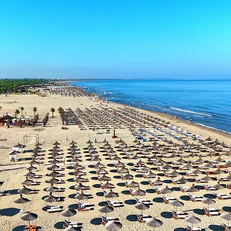 Wide 236 Plazhi San Pietro