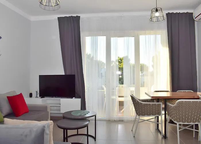 Apartamento Wide 236 Plazhi San Pietro