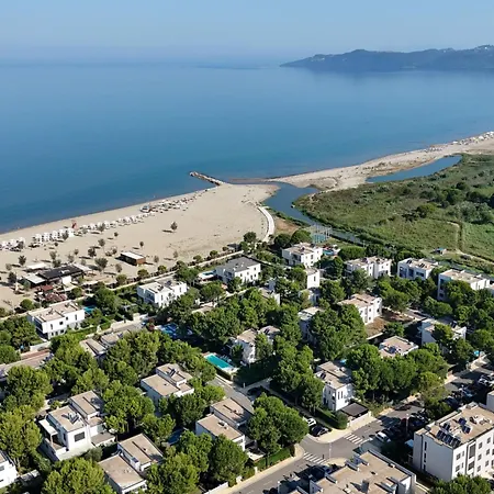 Wide 236 Plazhi San Pietro