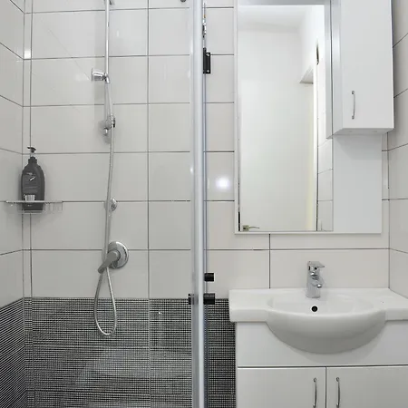 Wide 236 Apartment