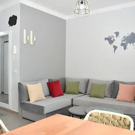 Wide 236 Apartment *