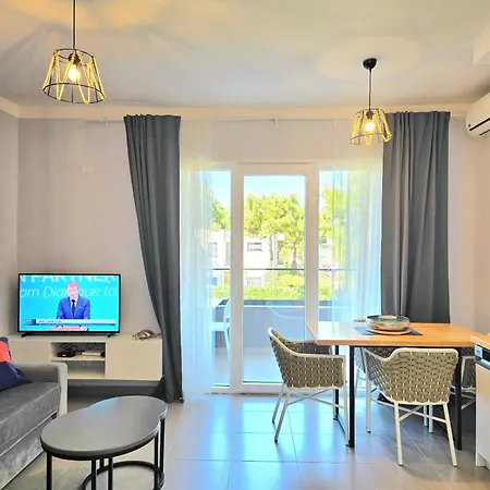 Wide 236 Apartamento Plazhi San Pietro
