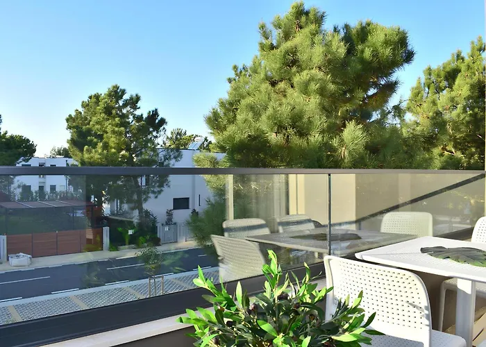 Wide 236 Plazhi San Pietro